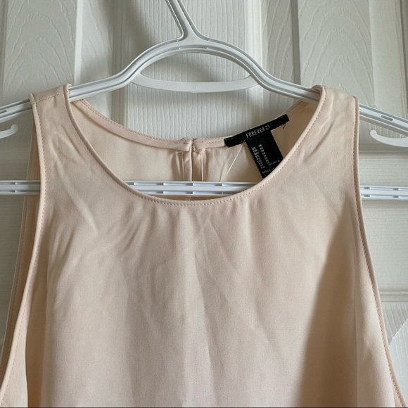 NWT - Forever 21 - Open-back Chiffon Blouse - Picture 4 of 7